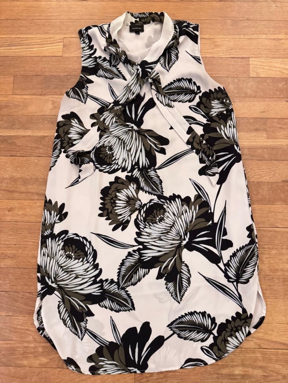 Who What Wear Women's White Black Floral Knee Length Shift Dress - Size M
 b93